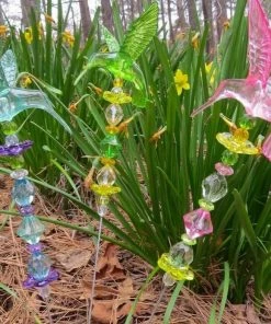 Oak Street Garden Stakes & Whirligigs Bedazzled Hummingbird Garden Stakes